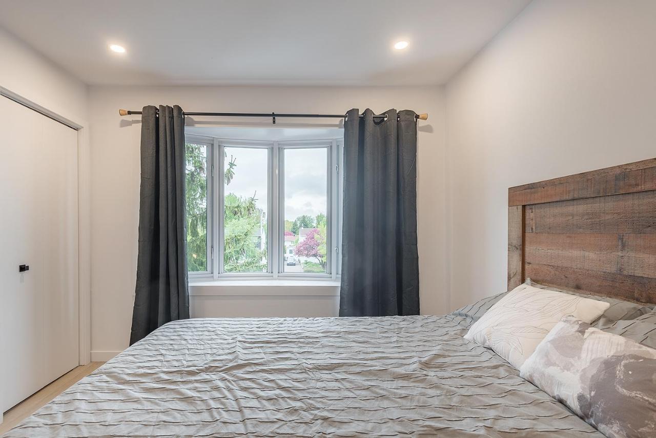 Free Parking Prime Location New Modern Condo Brossard Exterior photo
